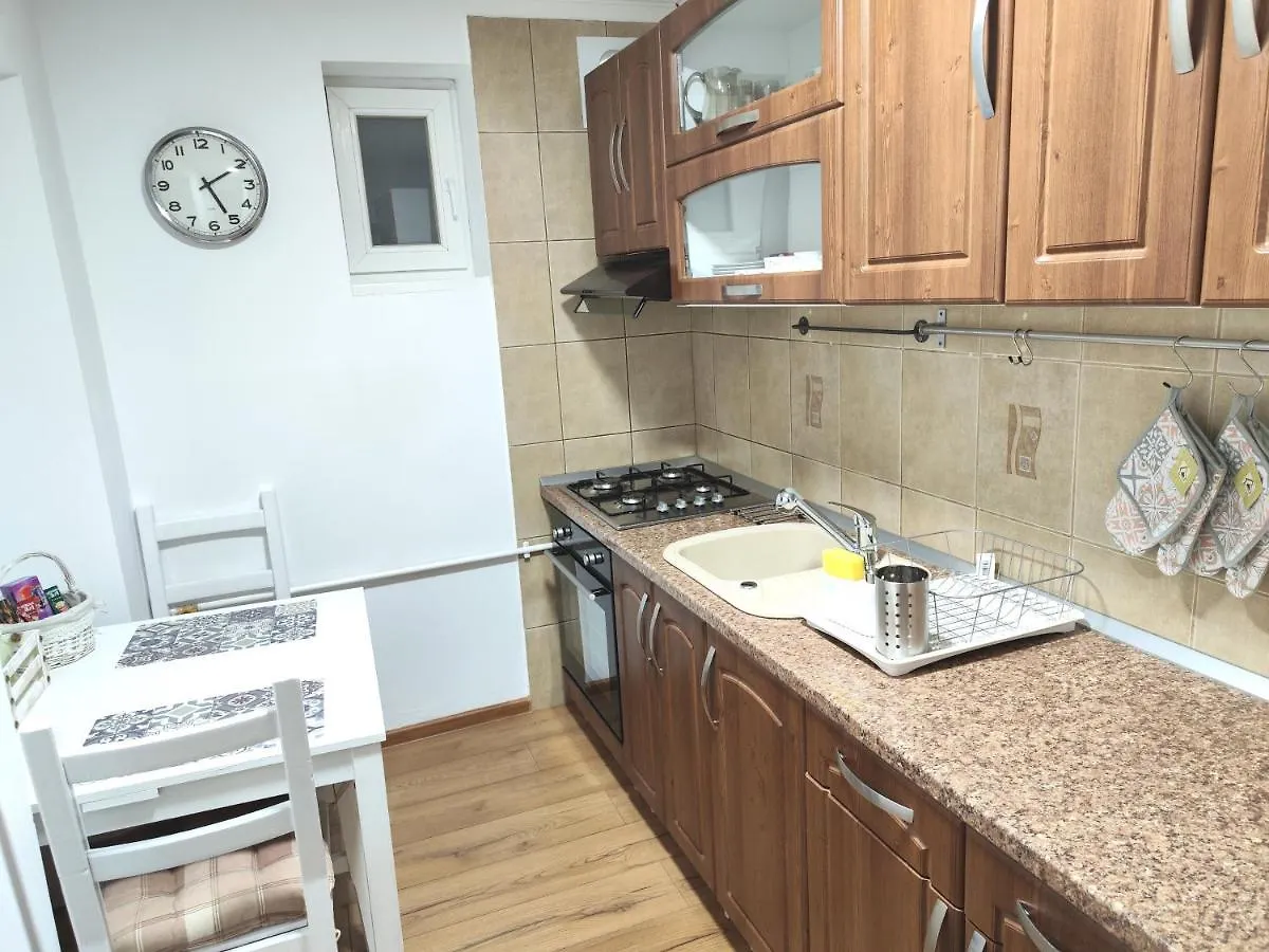 Platinum Apartment - Apartament Cu 3 Camere, 2 Dormitoare, 2 Bai, Bucatarie Complet Utilata, 2 Balcoane Bucureşti