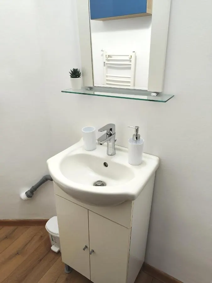 Platinum Apartment - Apartament Cu 3 Camere, 2 Dormitoare, 2 Bai, Bucatarie Complet Utilata, 2 Balcoane Bucureşti 0*,
