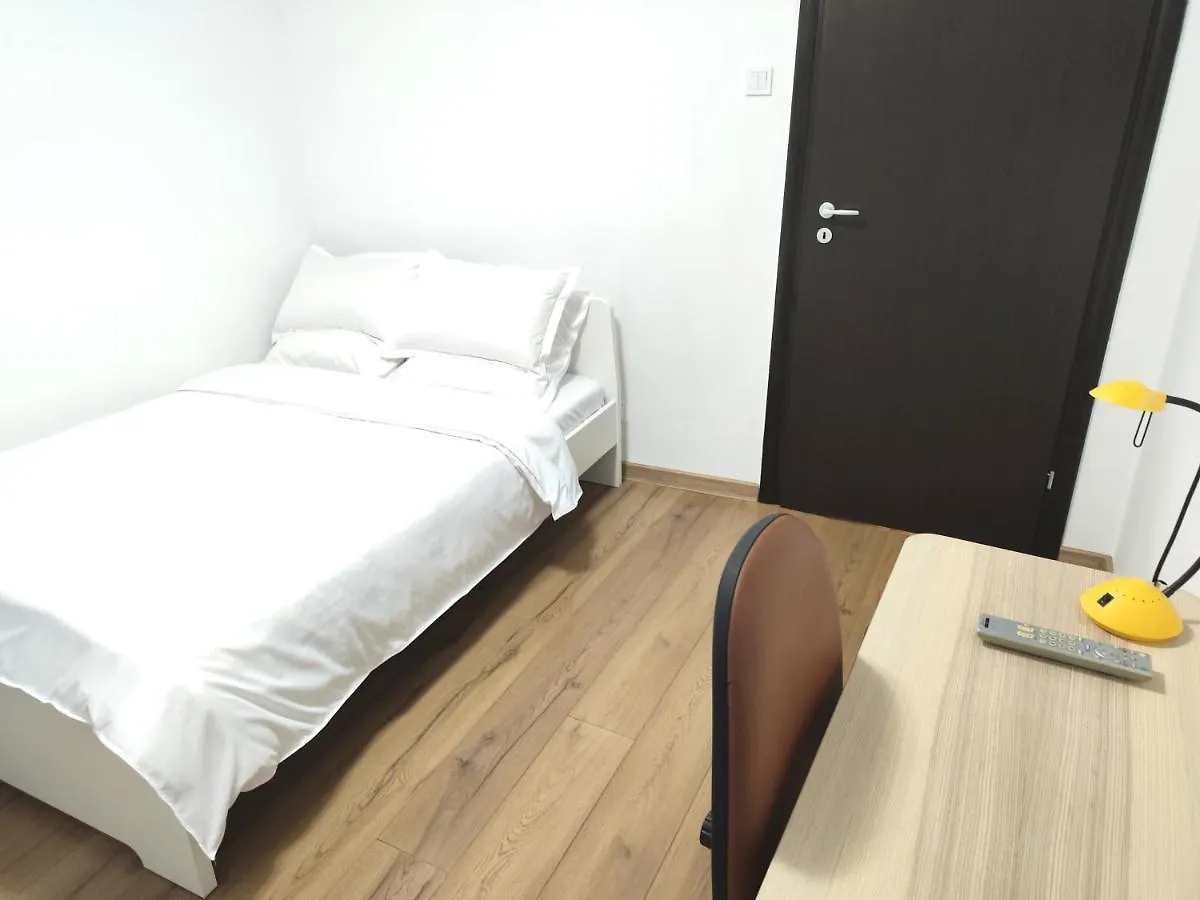 Platinum Apartment - Apartament Cu 3 Camere, 2 Dormitoare, 2 Bai, Bucatarie Complet Utilata, 2 Balcoane Bucureşti