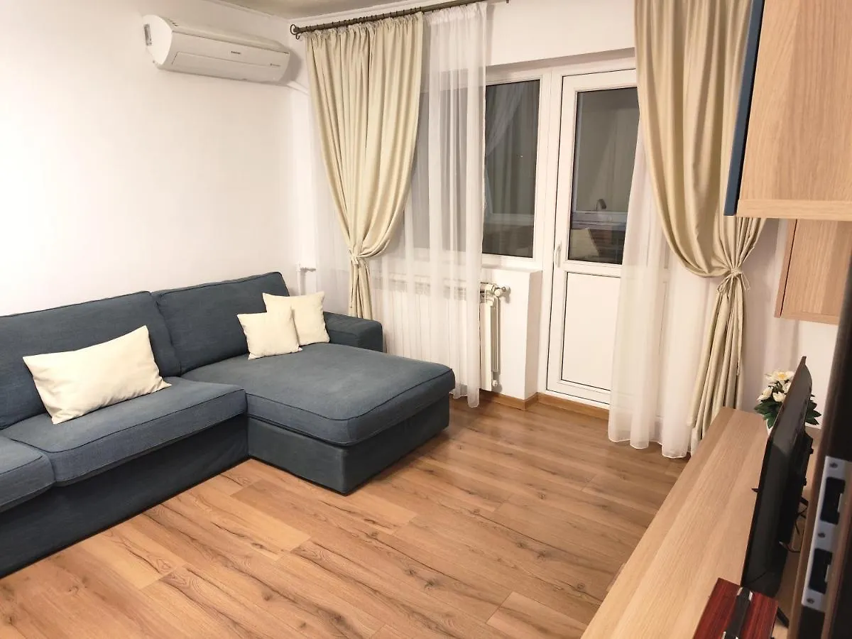 Platinum Apartment - Apartament Cu 3 Camere, 2 Dormitoare, 2 Bai, Bucatarie Complet Utilata, 2 Balcoane Bucureşti 0*,