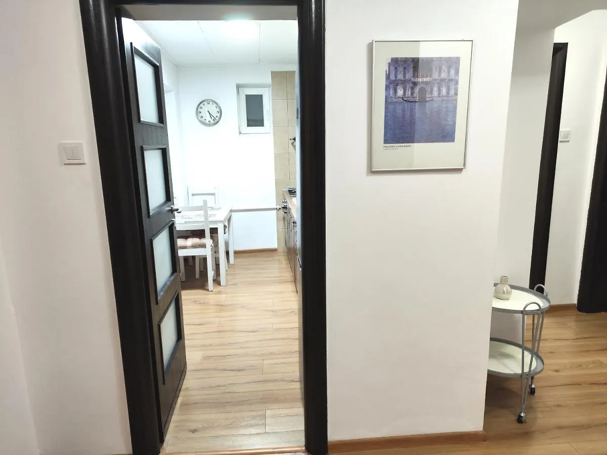 Platinum Apartment - Apartament Cu 3 Camere, 2 Dormitoare, 2 Bai, Bucatarie Complet Utilata, 2 Balcoane Bucureşti România