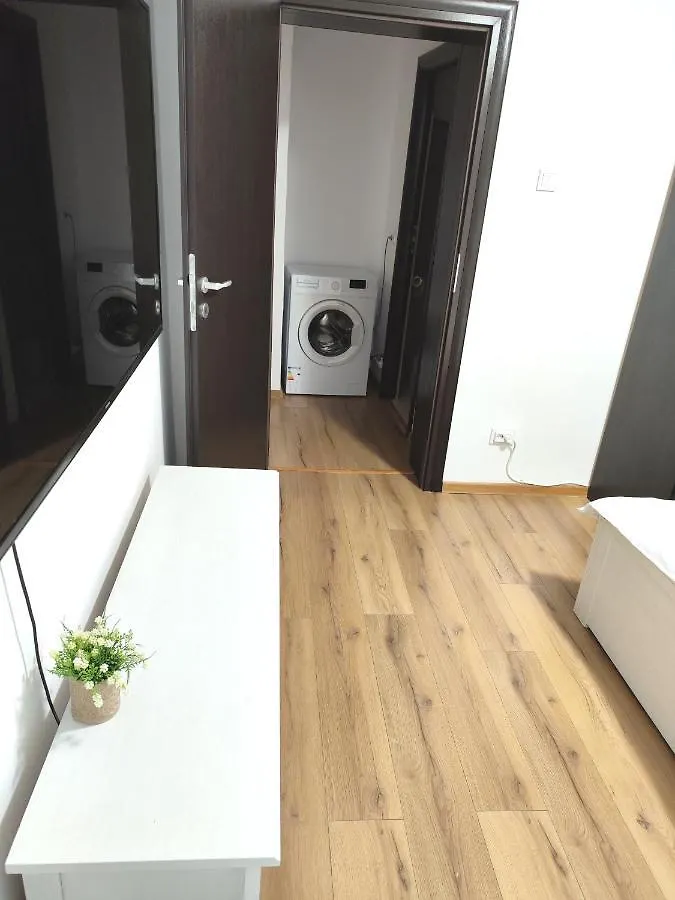 Platinum Apartment - Apartament Cu 3 Camere, 2 Dormitoare, 2 Bai, Bucatarie Complet Utilata, 2 Balcoane Bucureşti