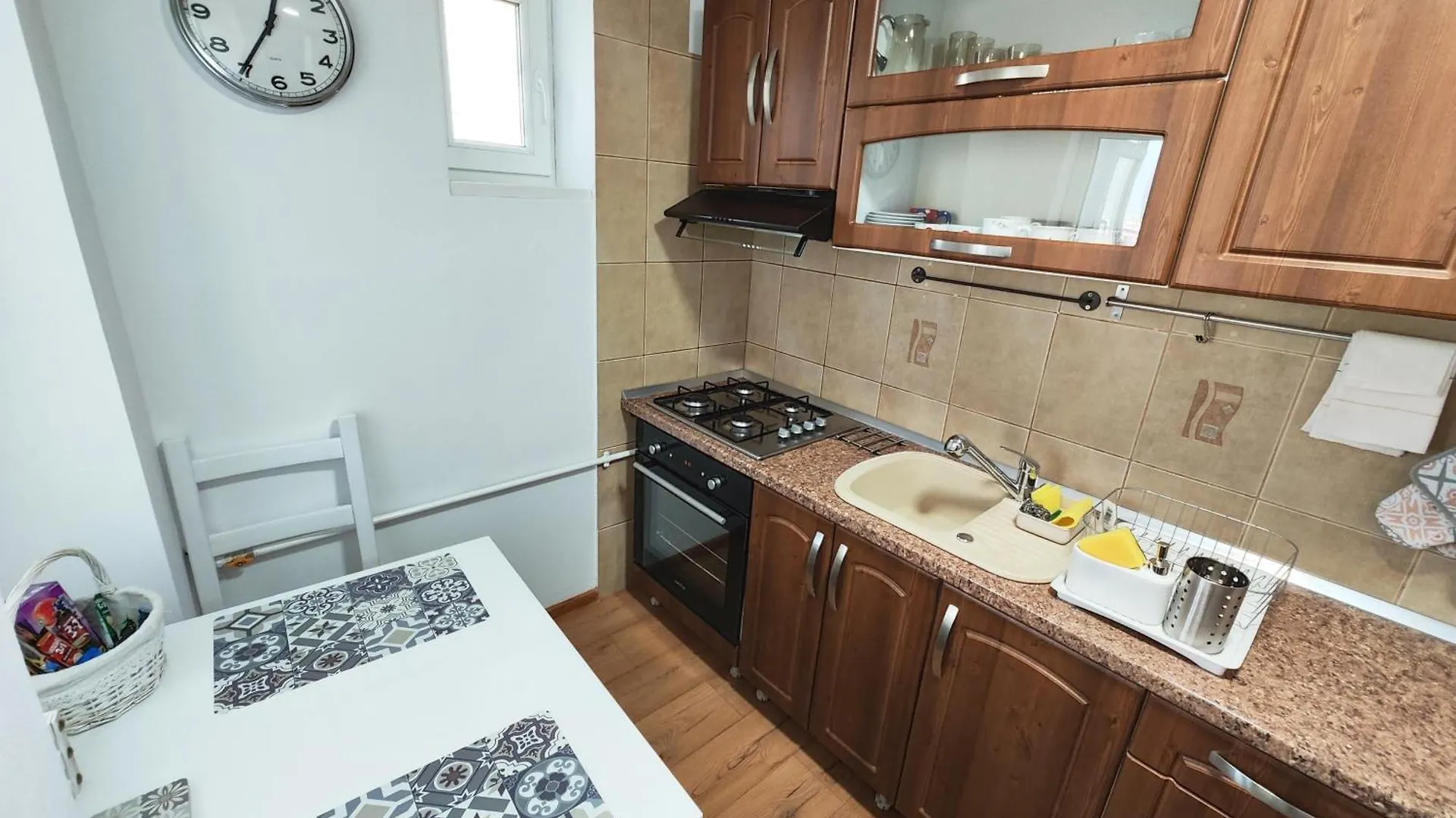 Platinum Apartment - Apartament Cu 3 Camere, 2 Dormitoare, 2 Bai, Bucatarie Complet Utilata, 2 Balcoane Bucureşti