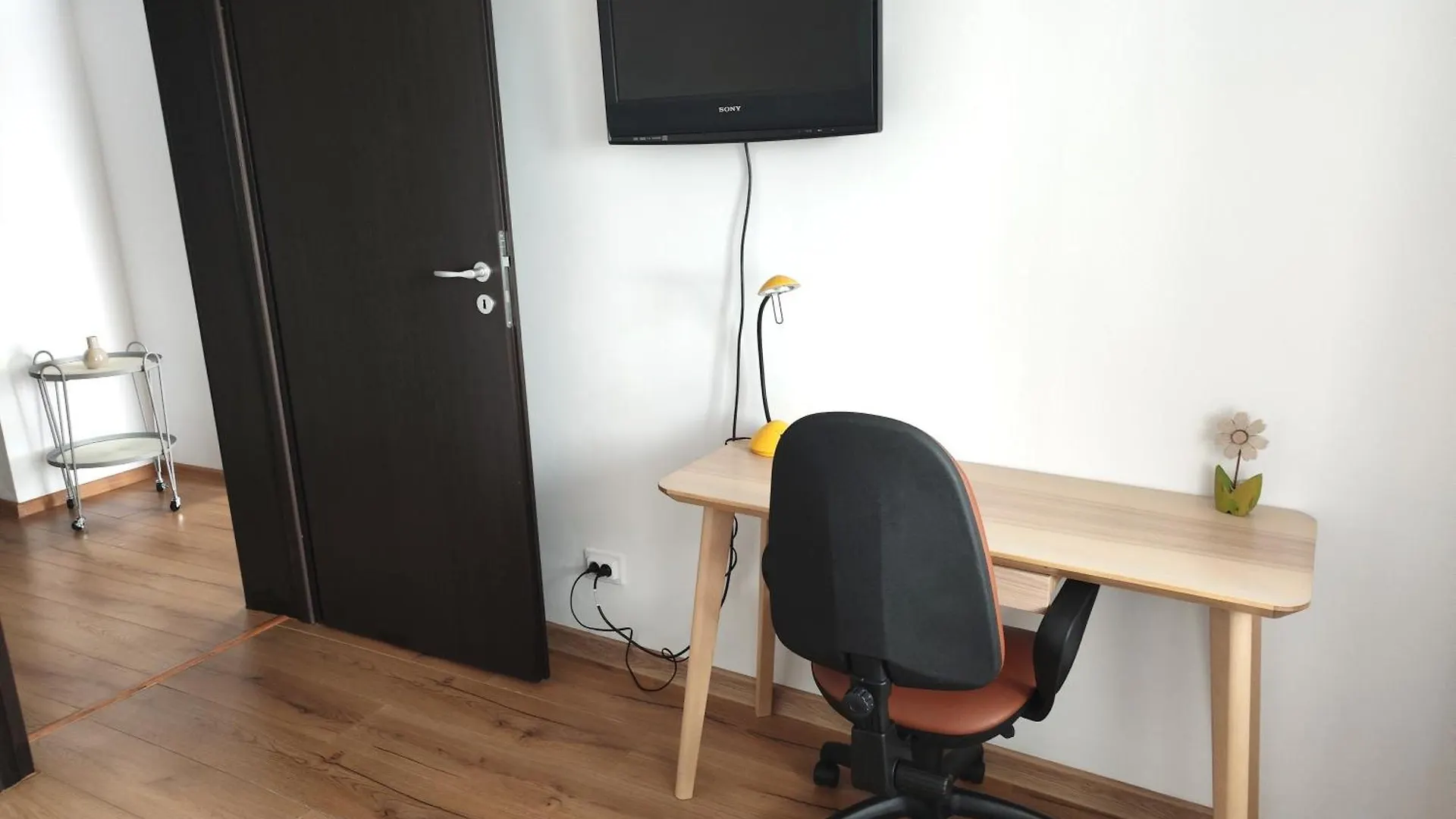 Platinum Apartment - Apartament Cu 3 Camere, 2 Dormitoare, 2 Bai, Bucatarie Complet Utilata, 2 Balcoane Bucureşti