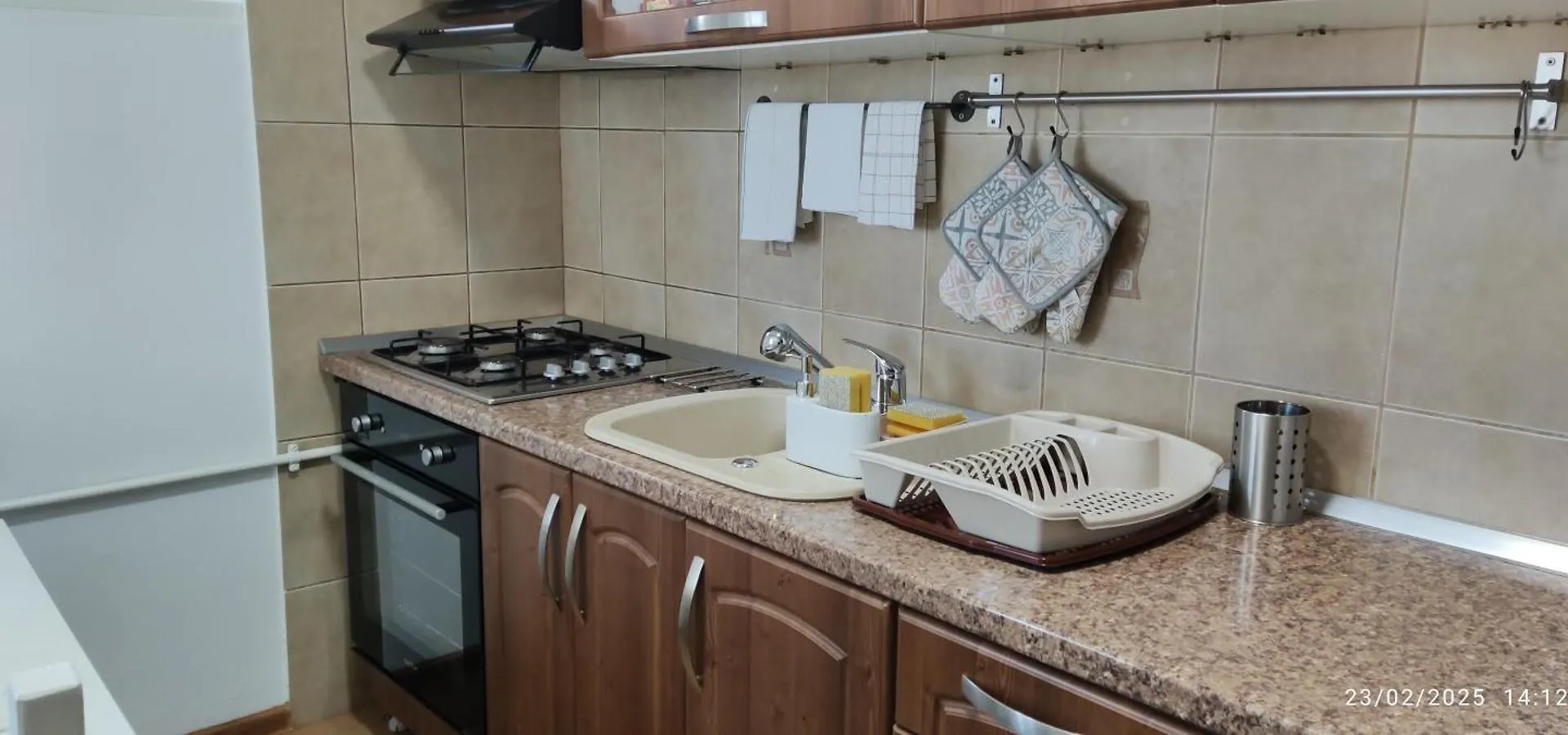 Platinum Apartment - Apartament Cu 3 Camere, 2 Dormitoare, 2 Bai, Bucatarie Complet Utilata, 2 Balcoane Bucureşti