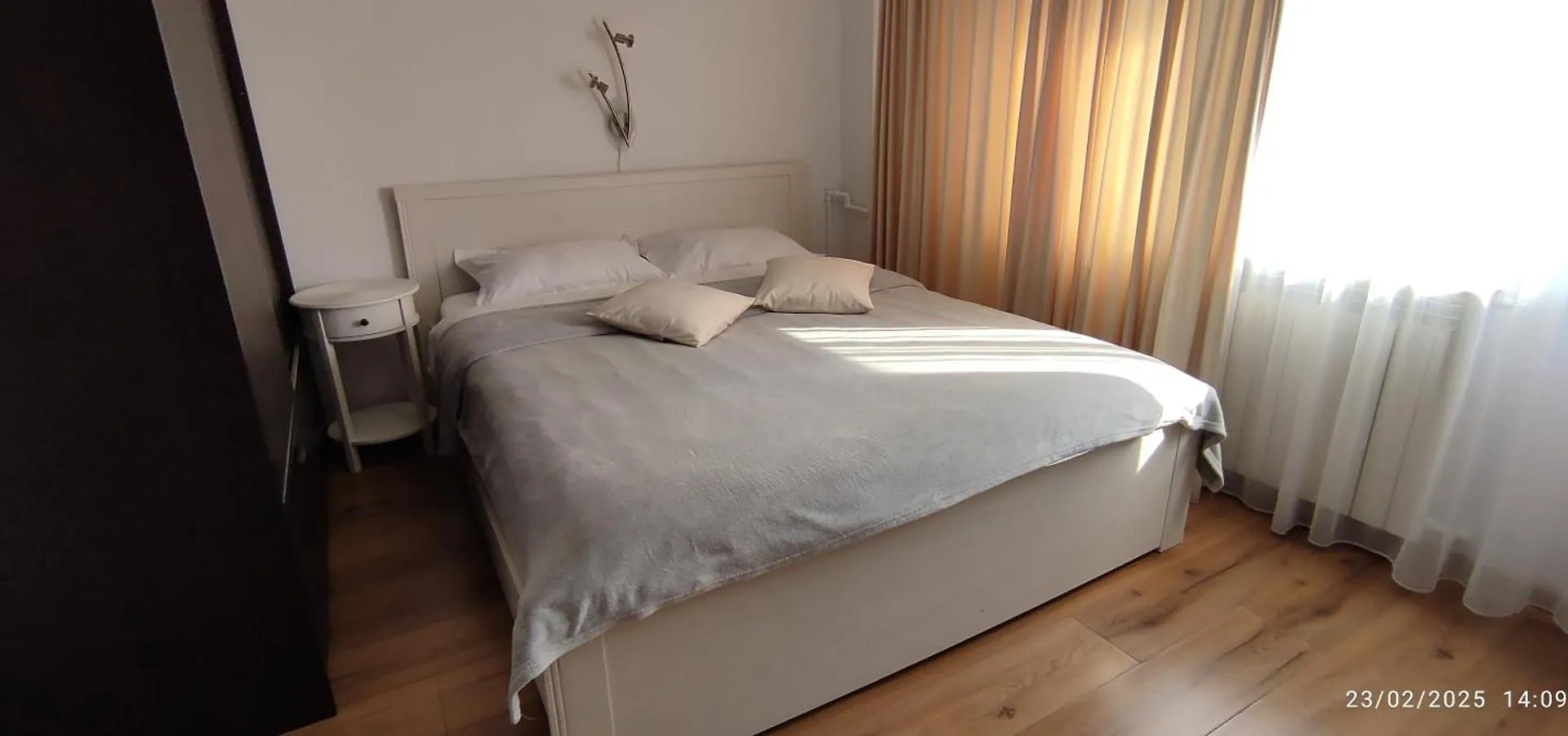 Platinum Apartment - Apartament Cu 3 Camere, 2 Dormitoare, 2 Bai, Bucatarie Complet Utilata, 2 Balcoane Bucureşti